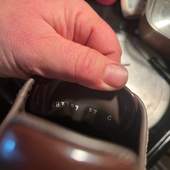 Authentic Gucci Shoes *vintage*. Never worn. - Picture 6 of 8